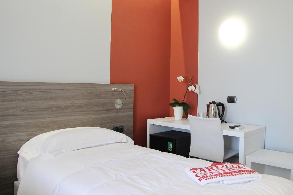 Casa Vacanze Fardella Centrale Trapani Habitación foto